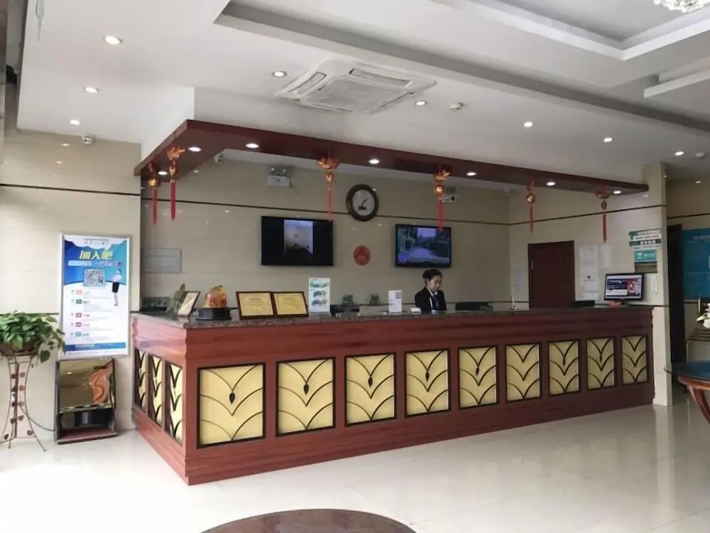 GreenTree Inn Tianjin Wuqing Jingbin Industrial Park Chengwang Road Express Hotel