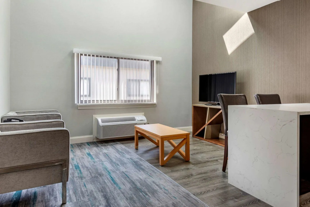 Somerset Lofts