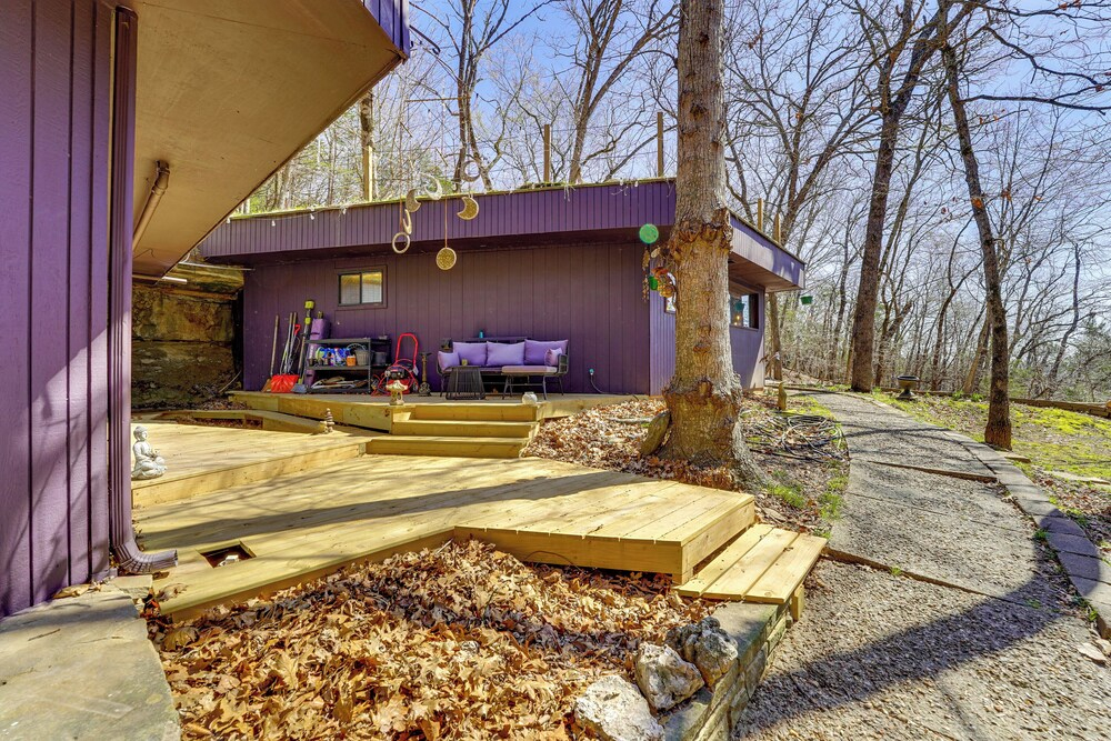 Walk to Beaver Lake! 'the Cavehouse' w/ 4 Decks