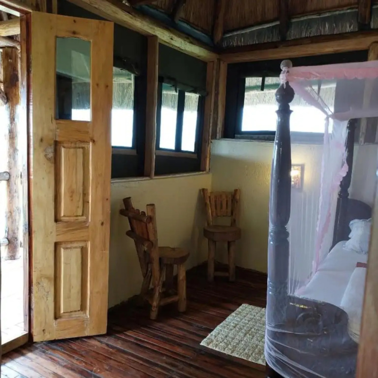 Songbird Safari Lodge