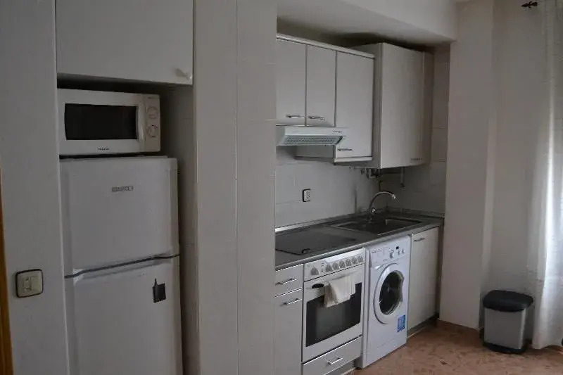 Apartamentos Dos Torres - Antón
