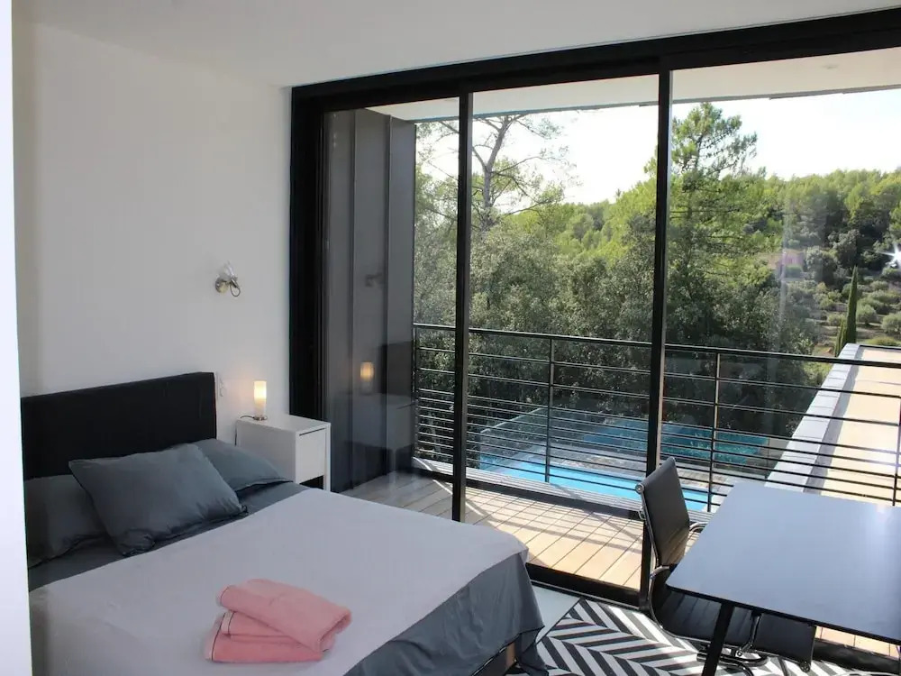 Cosy Holiday Home With Garden in Lorgues