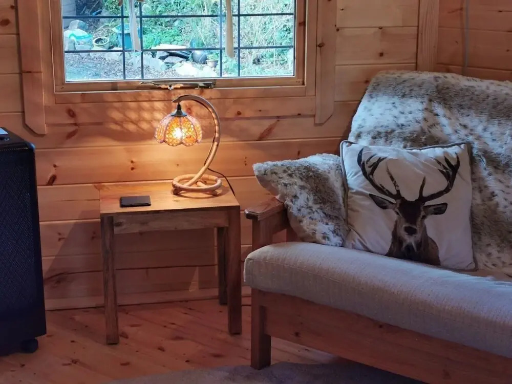 Charming 1-bed Cabin in Gaerwen