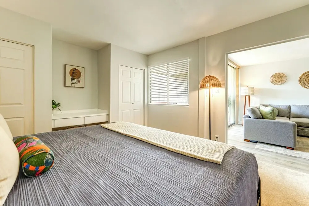 Walkable Old Town Scottsdale Condo: Pool & Hot Tub
