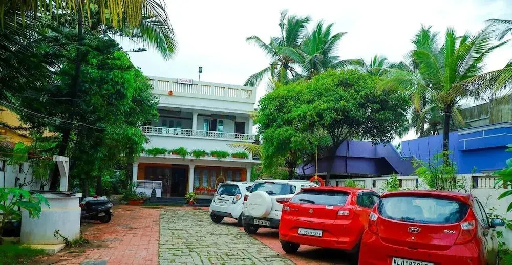 Nutshell-Airport Retreat by the Sea