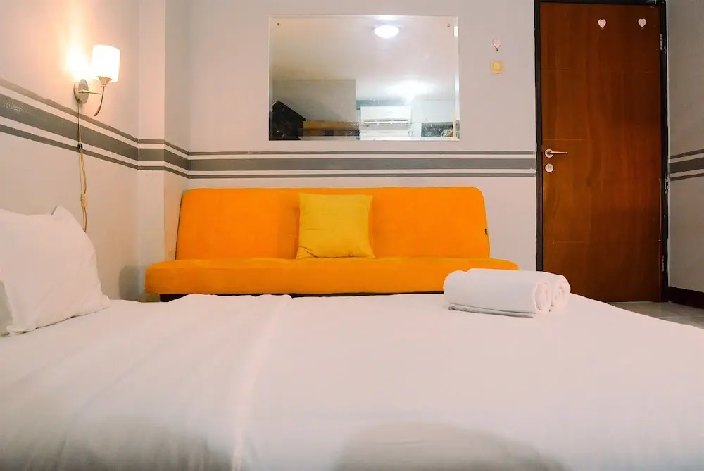 Strategic Studio Apartment at Casablanca East