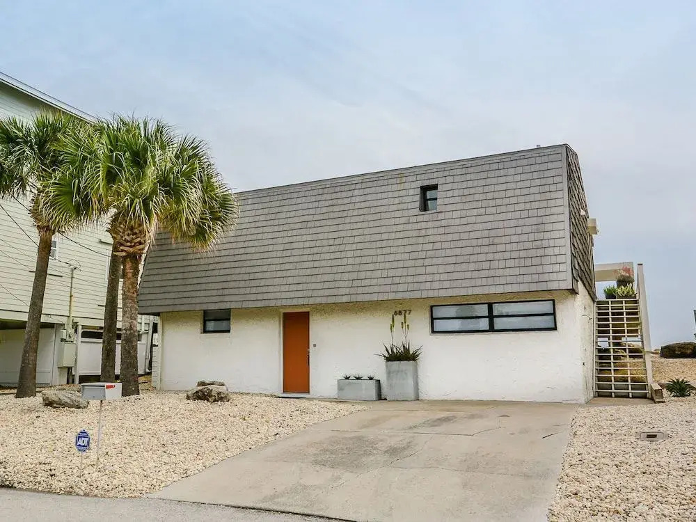 6877S - Atlantic Avenue Home - 3Br Home