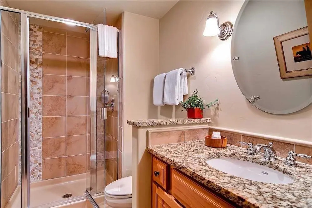 5208 Emerald Lodge, Trappeur's Crossing Apartment 4