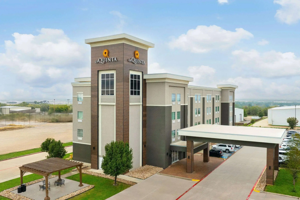 La Quinta by Wyndham Denton - University Drive