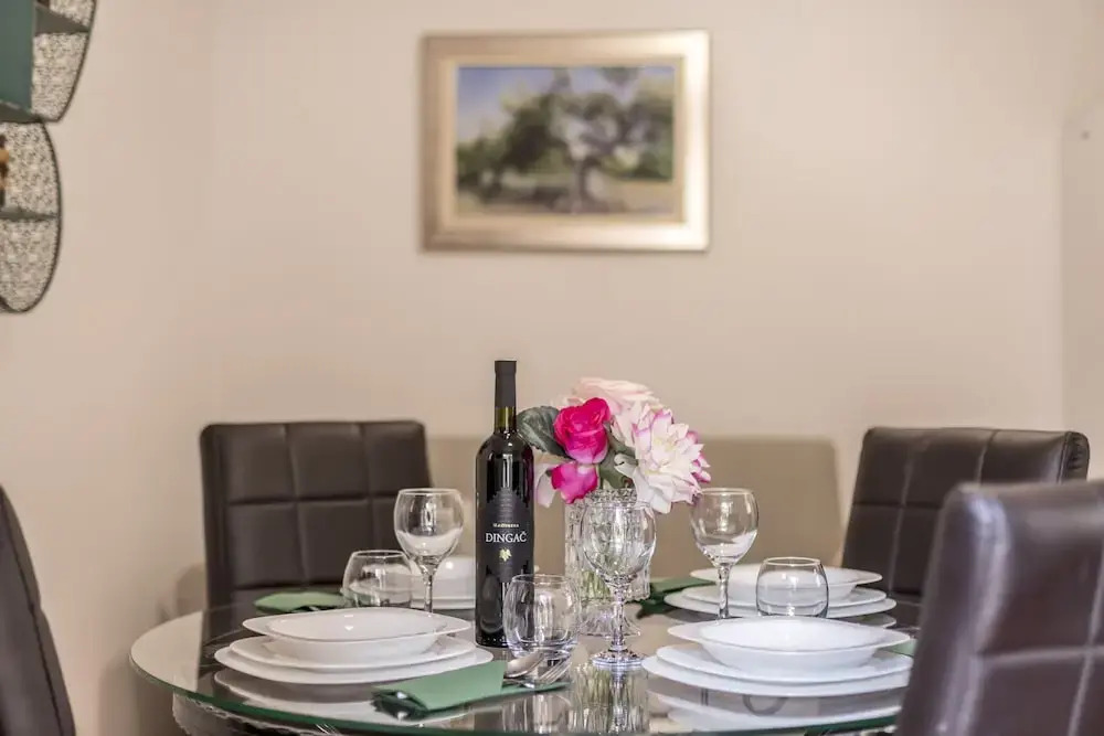 Apartments and Rooms Villa Erede