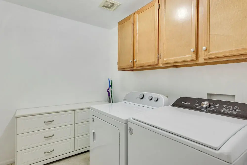 Family-friendly Home w/ Pool & Fire Pit in Peoria