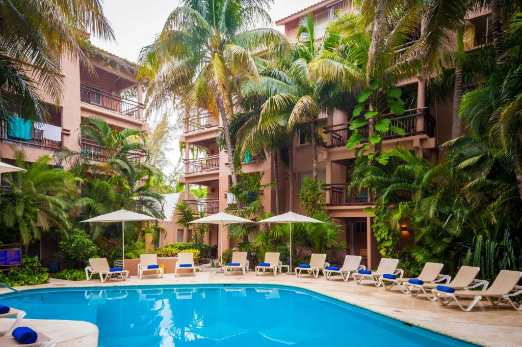 Отель Tukan Hotel Playa del Carmen