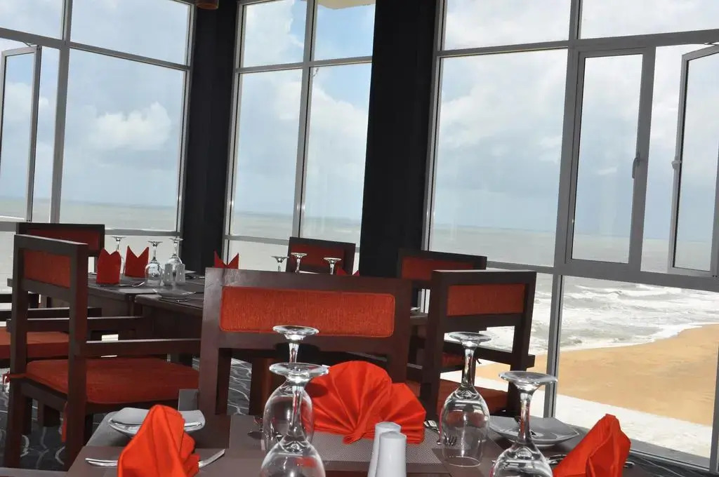Beacon Beach Hotel Negombo