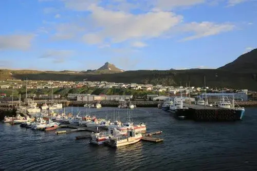 Við Hafið Oceanfront Guesthouse