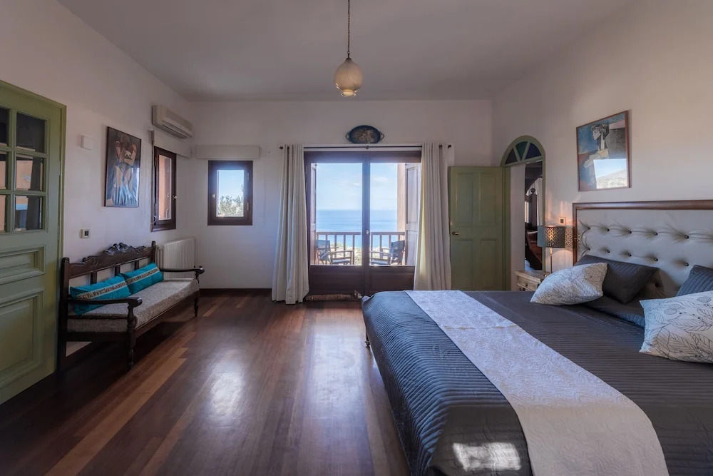 Mirabello Art Suites