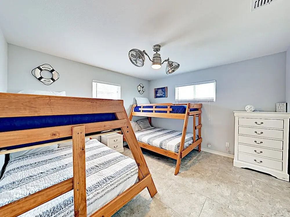 1706 Port Aransas - 3 Br Home