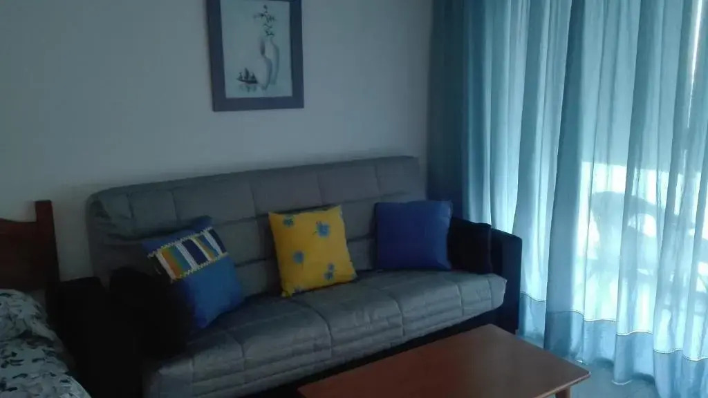 Studio Apartment with Sea View And Pool