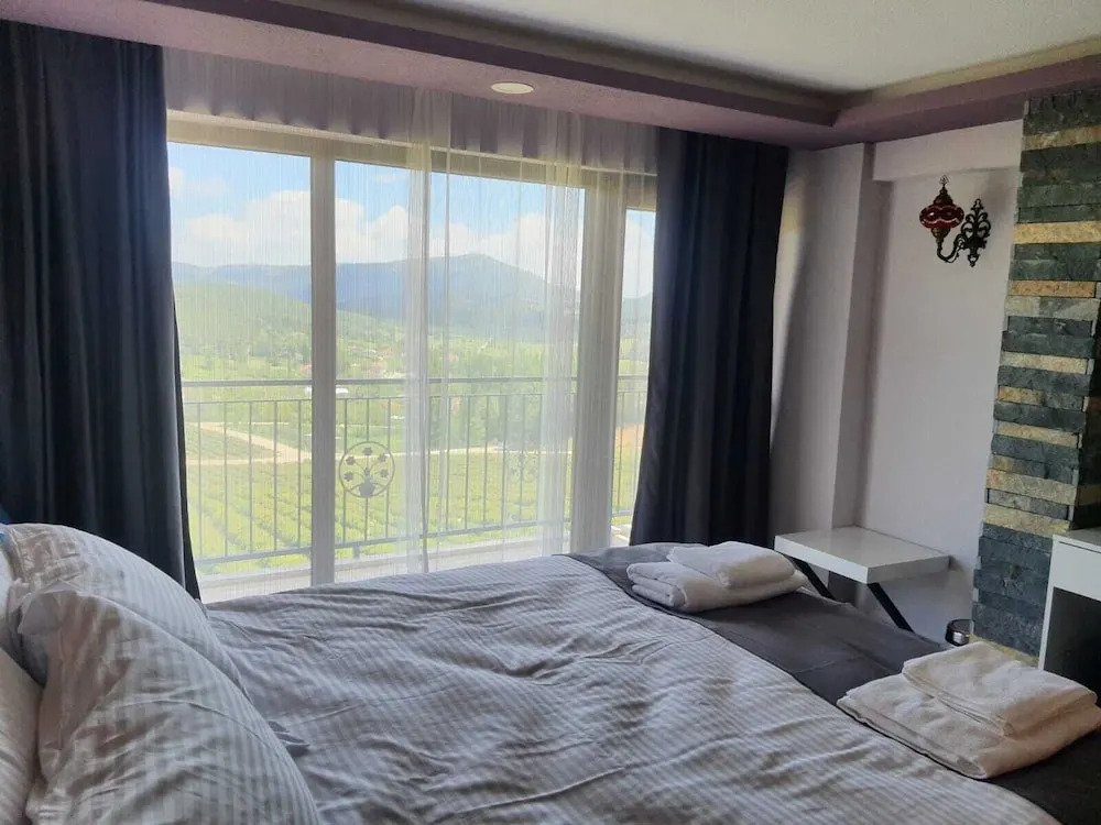 La Vie En Rose Otel by Söğütdağı
