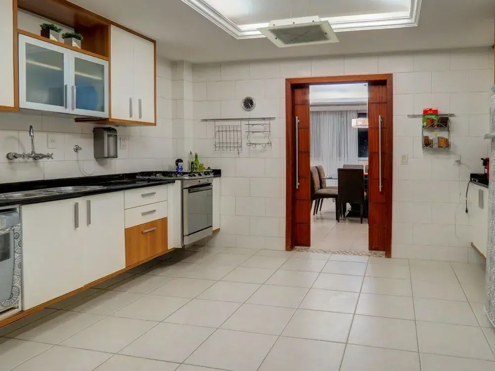 LinkHouse Wonderful Beachfront 4-BDR C11-008