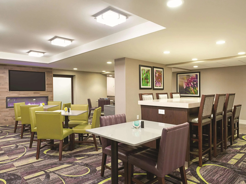 La Quinta by Wyndham Baltimore BWI Airport