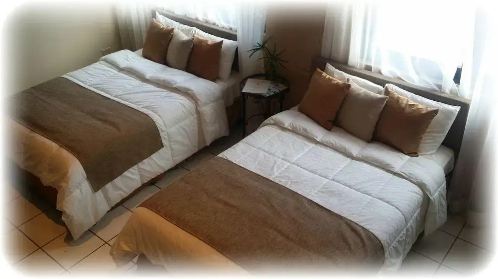 Rainforest & Ocean View Inn At Carabali