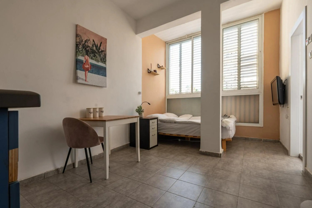 Lovely APT in Center of Ramat Gan! 10 min from TLV
