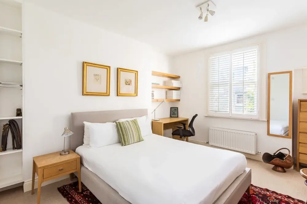 Spacious Apartment Near Portobello Road