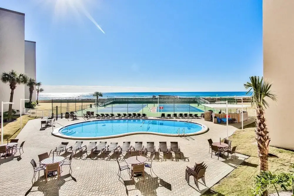 Gulf Shore Condo #211 - 2 Br condo by RedAwning