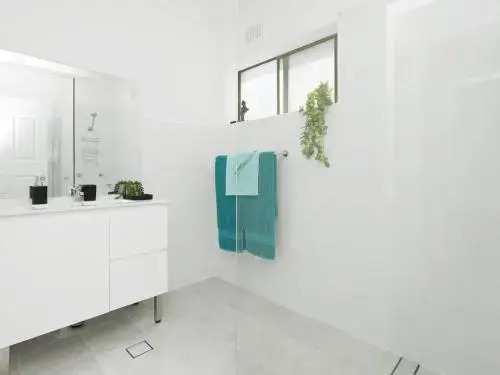 Waterfront Unit, Unit 2