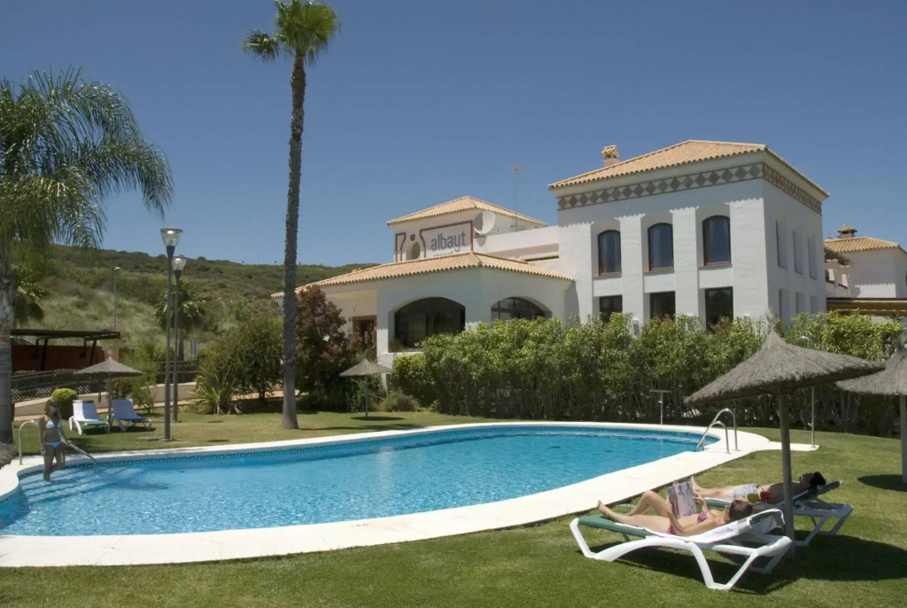 Albayt Resort