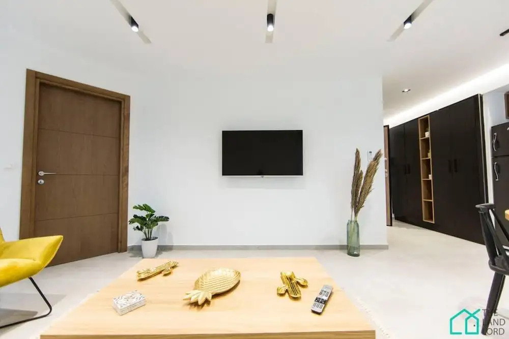 Sunset 203 Luxury apt With Gym in Lac1
