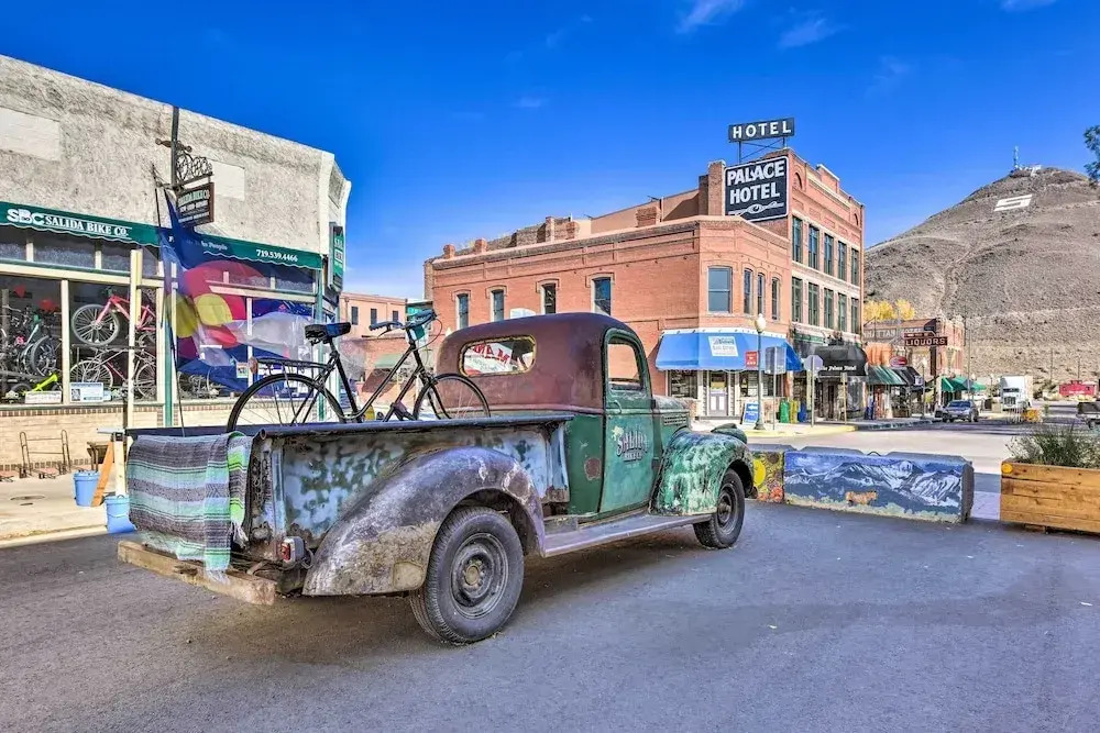 0776: Walk to Arkansas River: Historic Palace Loft