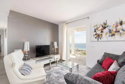 Suites Las Vistas by Menorca Vacations