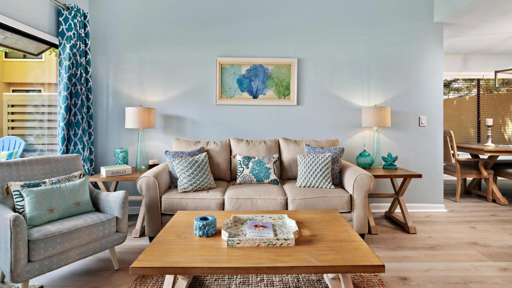 Fully remodeled lake front end unit with 6 seat GOLF CART