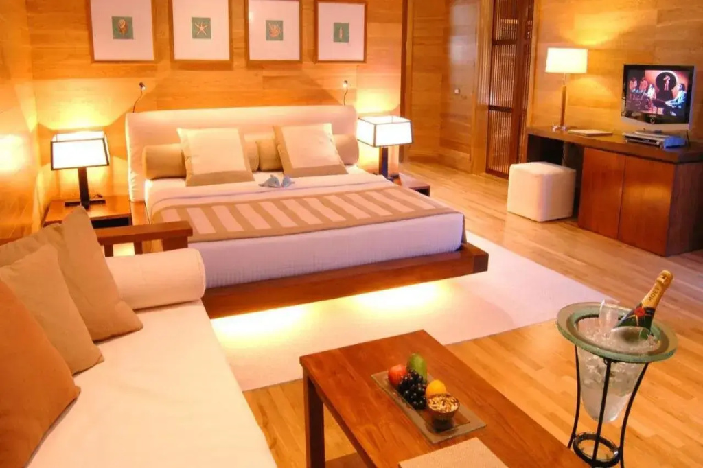 Курорт Adaaran Prestige Water Villas - with Dine around Premium All inclusive - 24 hours   45 Minutes from Male by Seaplane