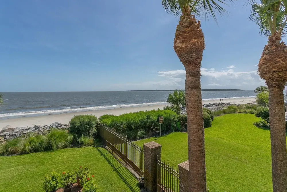 762 Oglethorpe Avenue by Hodnett Cooper
