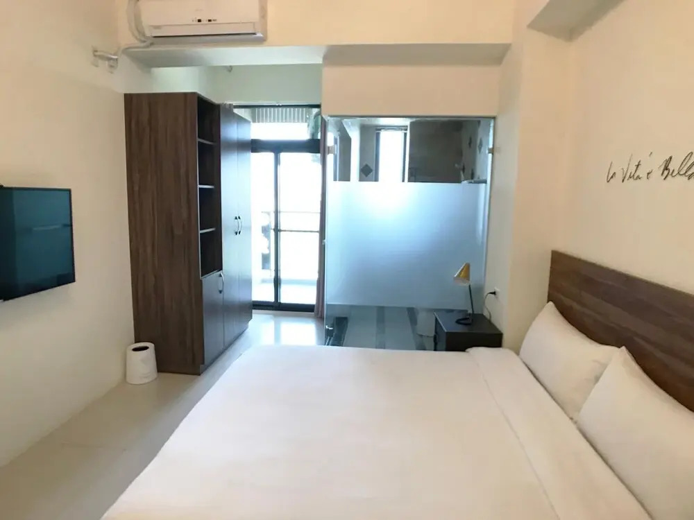 The Corner 10