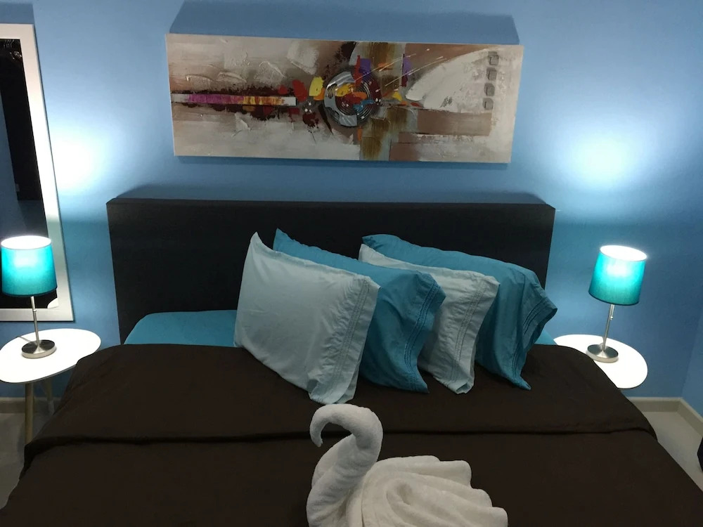Malika Apartments
