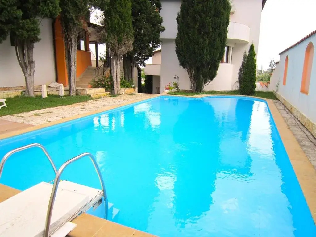 Sanbar Villa