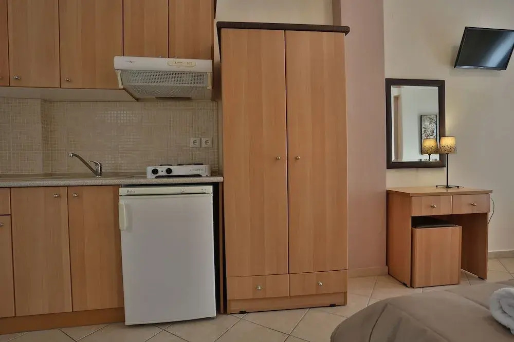Irida Apartments