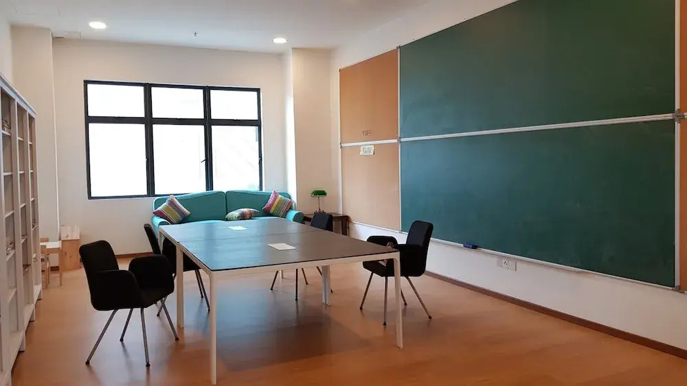 Euzmo Residences at Studio 14