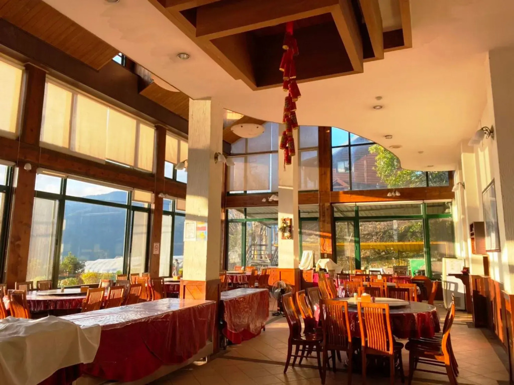 Cloud Falls Resort