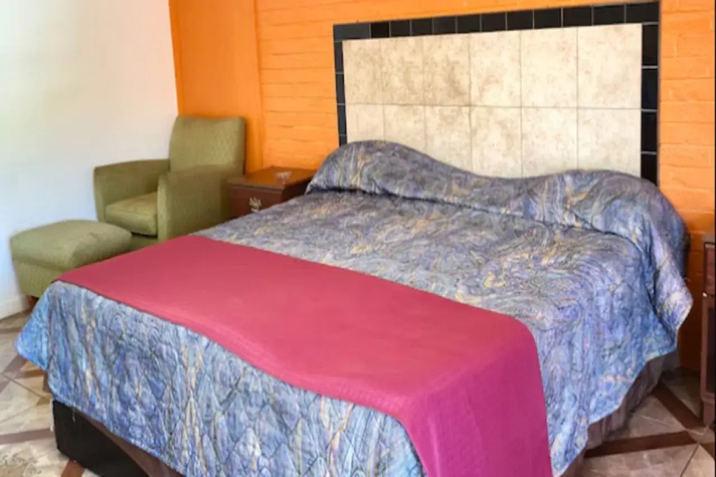 Way Side Inn by Hotel O Dallas near Fair Park Downtown