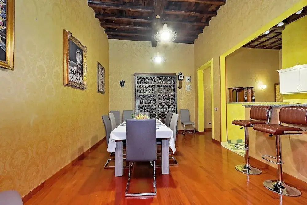 Luxor Domus Trastevere