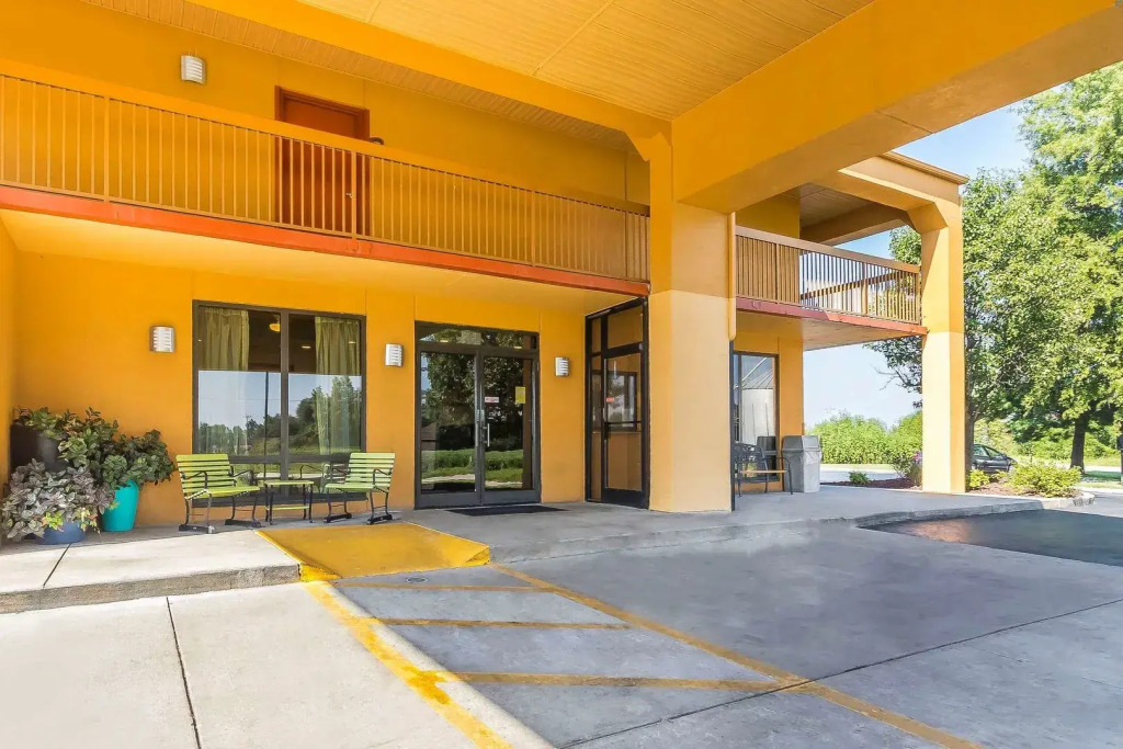 The Riverstone Hotel Charleston-Sikeston