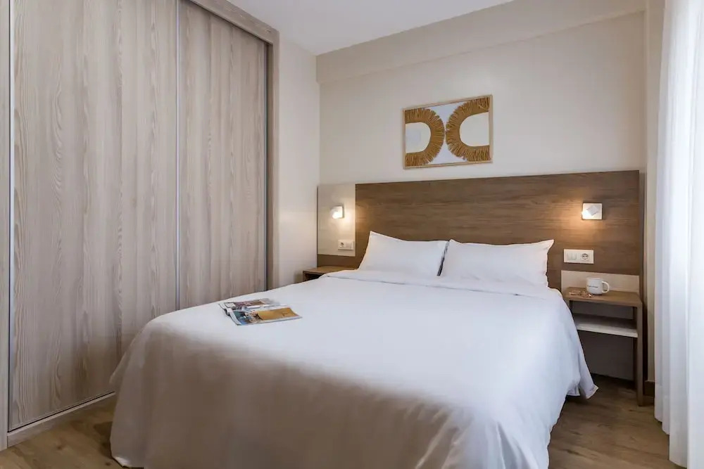 Vigo Bay Apartments by Olala Homes