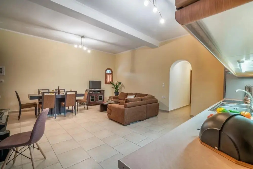 Fiorentinos Villa 2 Bedroom Guesthouse Villa With Private Pool
