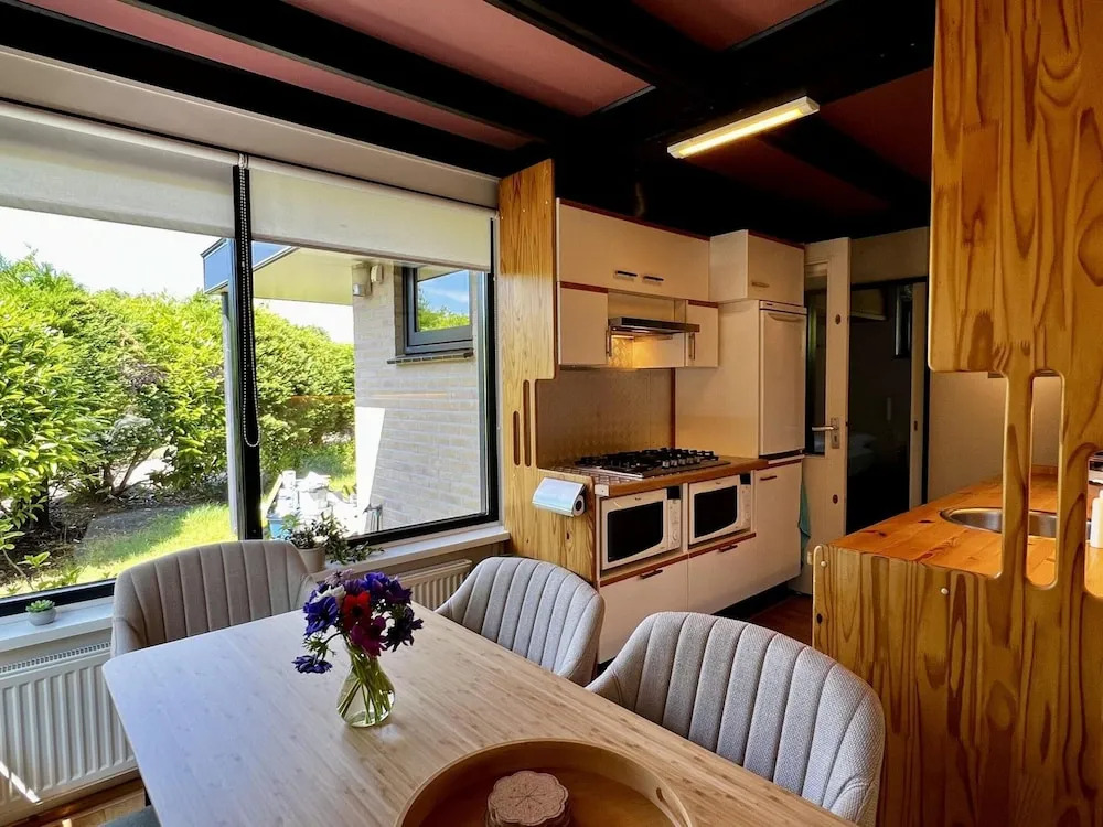 Holiday home for 6 in Sint Maartenszee