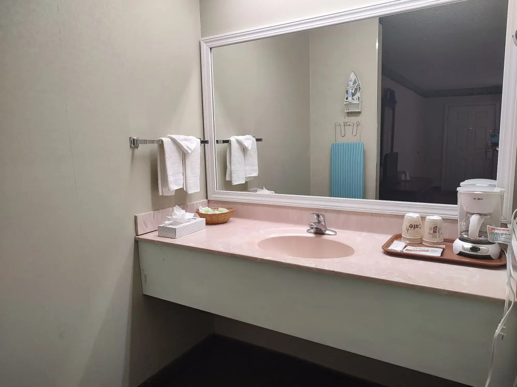 Hilltop Inn & Suites, near Foxwoods Casino