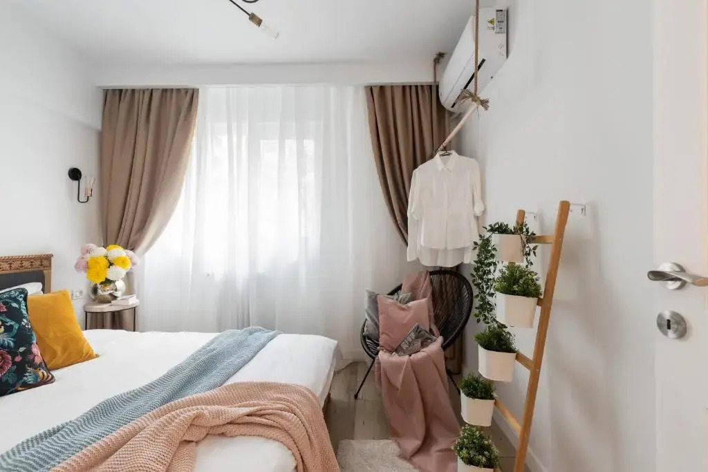 Contemporary 3-Bedroom Lofts - Modern Touches Meet Classic Elegance by Calea Victoriei